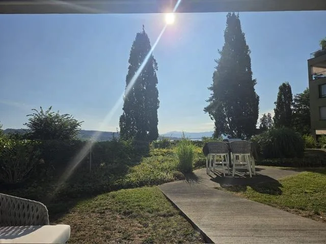 MODERNE 3.5-ZIMMER-WOHNUNG MIT TERASSE & SEEBLICK IN WÄDENSWIL