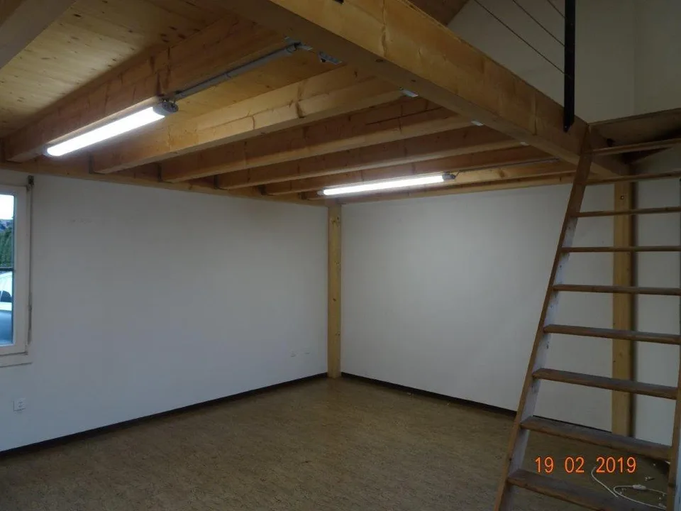 Gewerberaum mit Büro und grossem Vorplatz zu vermieten – photo 6 sur 6