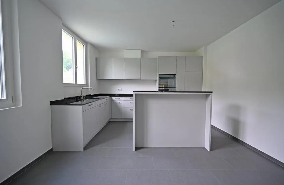 Moderne 5.5-Zimmerwohnung direkt an der Aare