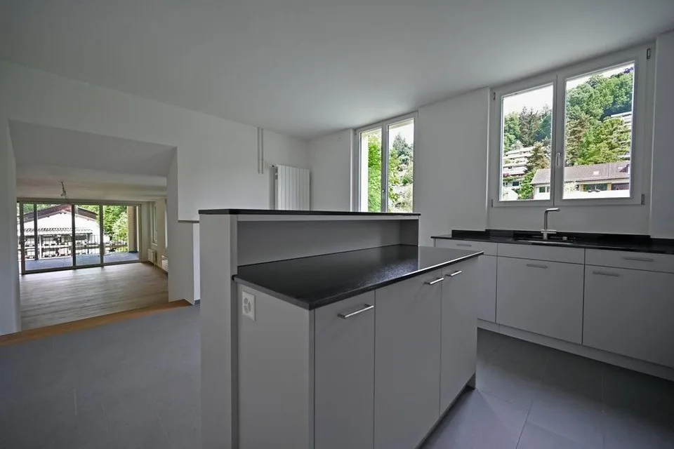 Moderne 5.5-Zimmerwohnung direkt an der Aare