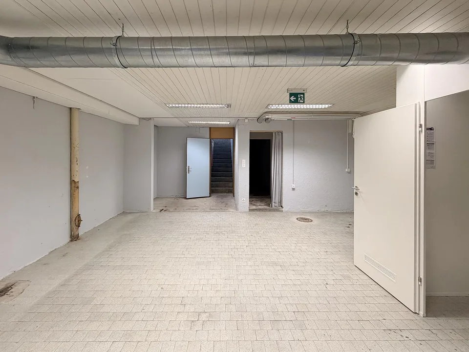 Vielseitig nutzbare Laden-/Gewerberäumlichkeiten an bester Lage – Foto 11 von 11