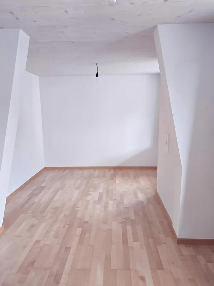 3 Zimmer Stadt Wohnung mit Balkon