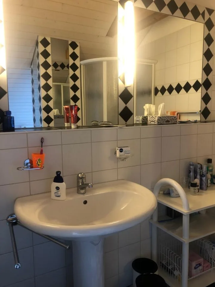schöne, grosszügige 2.5-Zimmer Wohnung mit Galerie