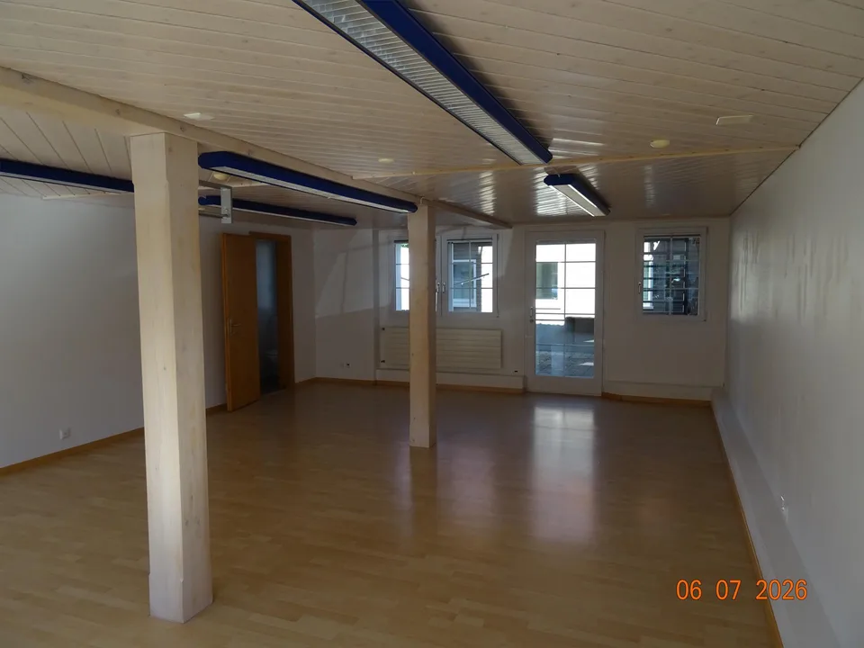 Heller Büroraum / Atelier / Praxis zu vermieten in Urnäsch