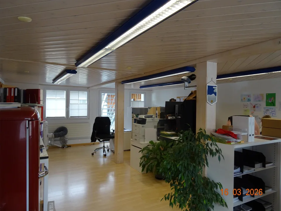 Heller Büroraum / Atelier / Praxis zu vermieten in Urnäsch