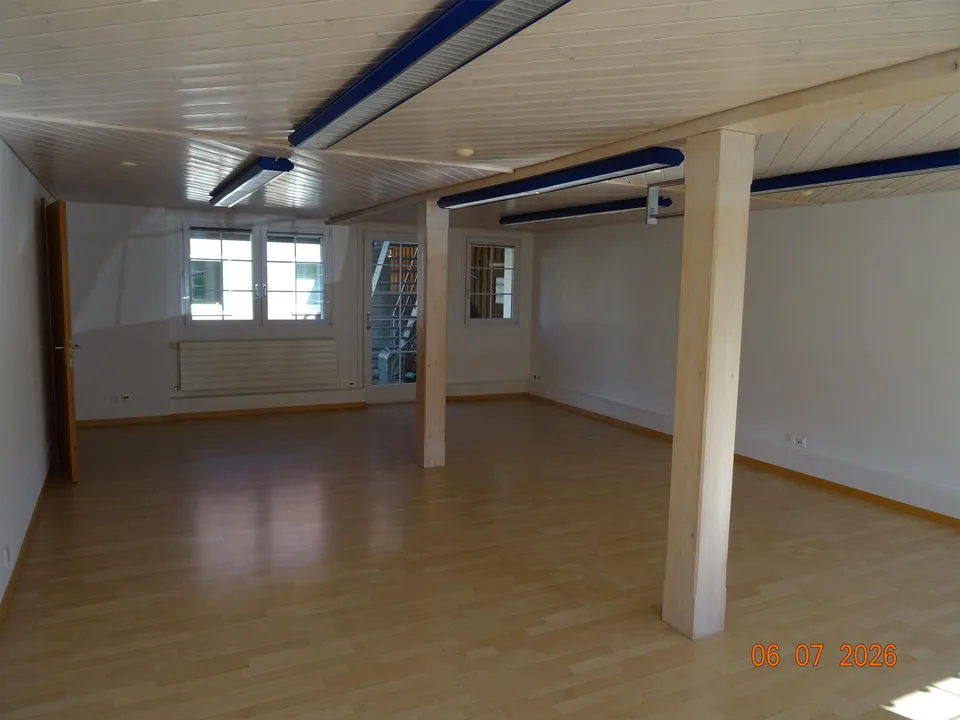 Heller Büroraum / Atelier / Praxis zu vermieten in Urnäsch