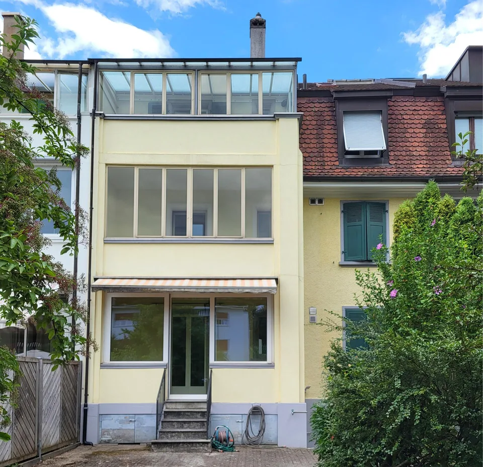 Charmante 3-Zimmer-Altbauwohnungen (3 Stück) an zentraler Lage