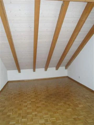 Grosszügige 4.5 Zimmer Wohnung in saniertem Bauernhaus mit Charme – photo 19 sur 25