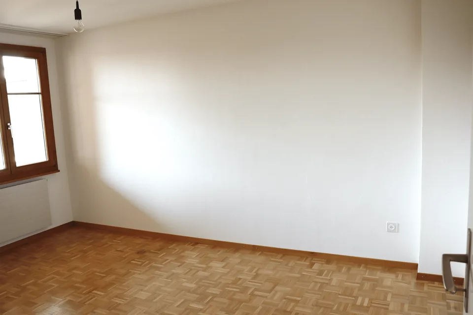 Grosszügige 4.5 Zimmer Wohnung in saniertem Bauernhaus mit Charme – photo 14 sur 25