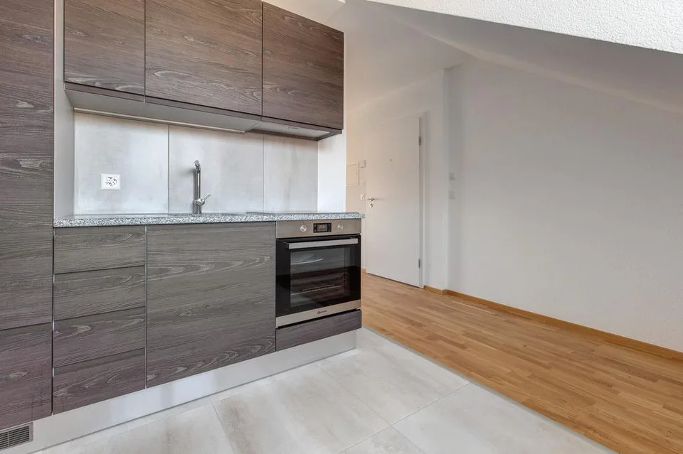 Schöne Single-Wohnung im ruhigen Iselin Quartier