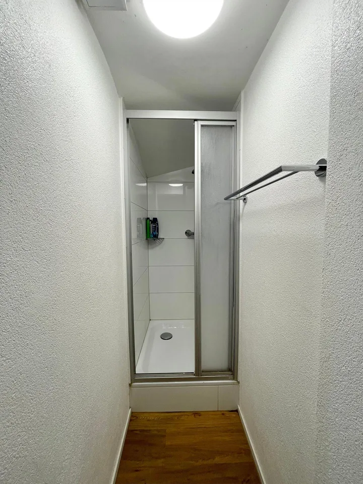 Modernes Einzelzimmer, möbliert, in zentraler Lage von Amriswil