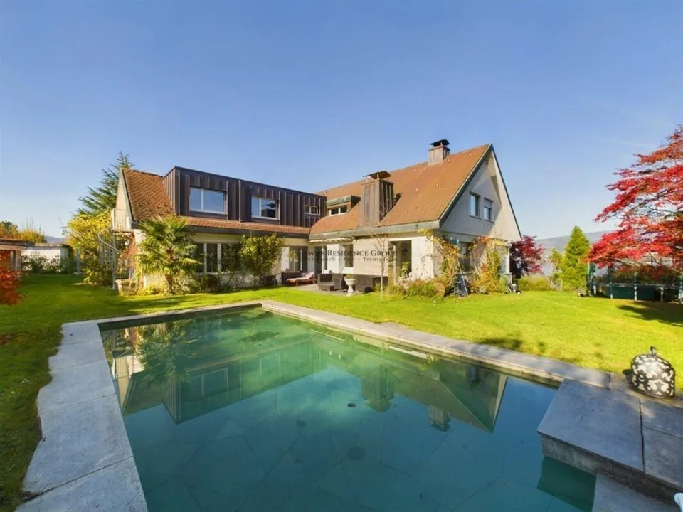 Exklusive Villa mit Seeblick, Pool und viel Privatsphäre