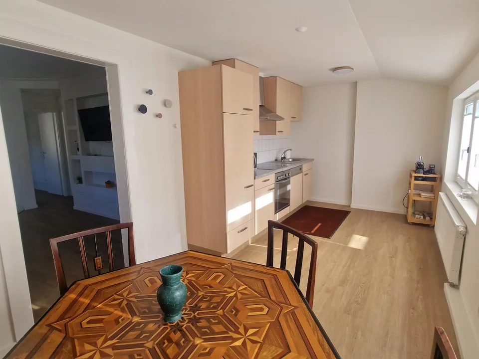 Möblierte 2.5-Zimmer-Wohnung in Reinach zu vermieten