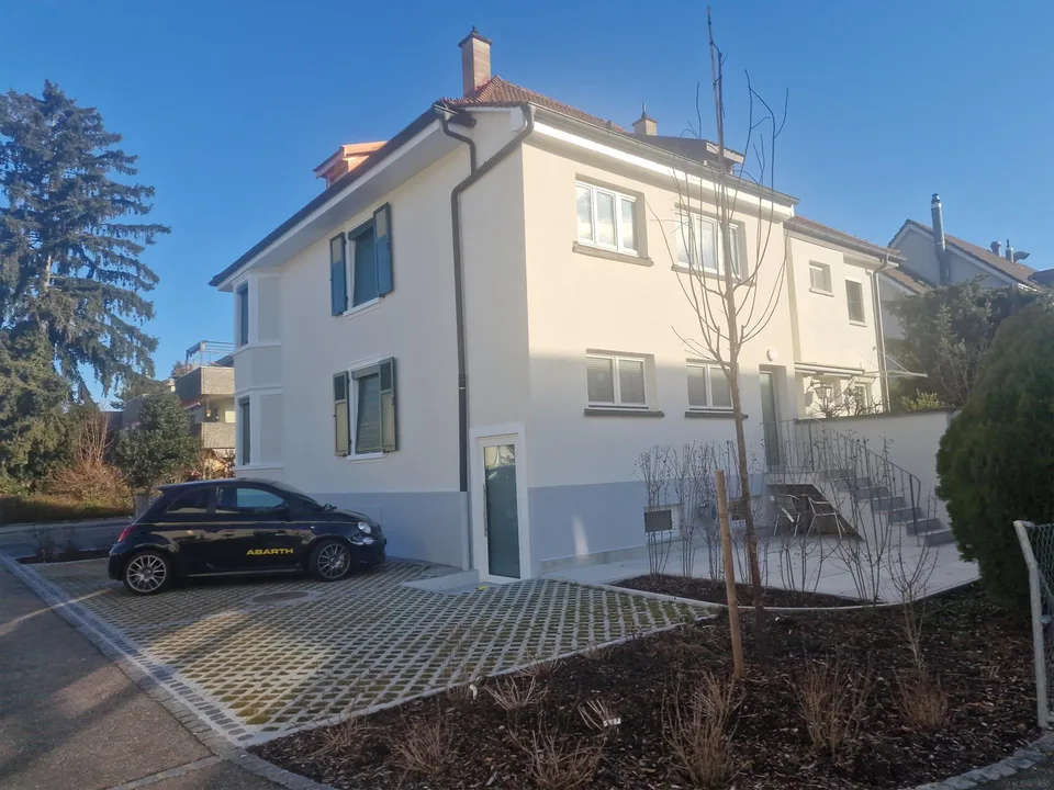 Möblierte 2.5-Zimmer-Wohnung in Reinach zu vermieten