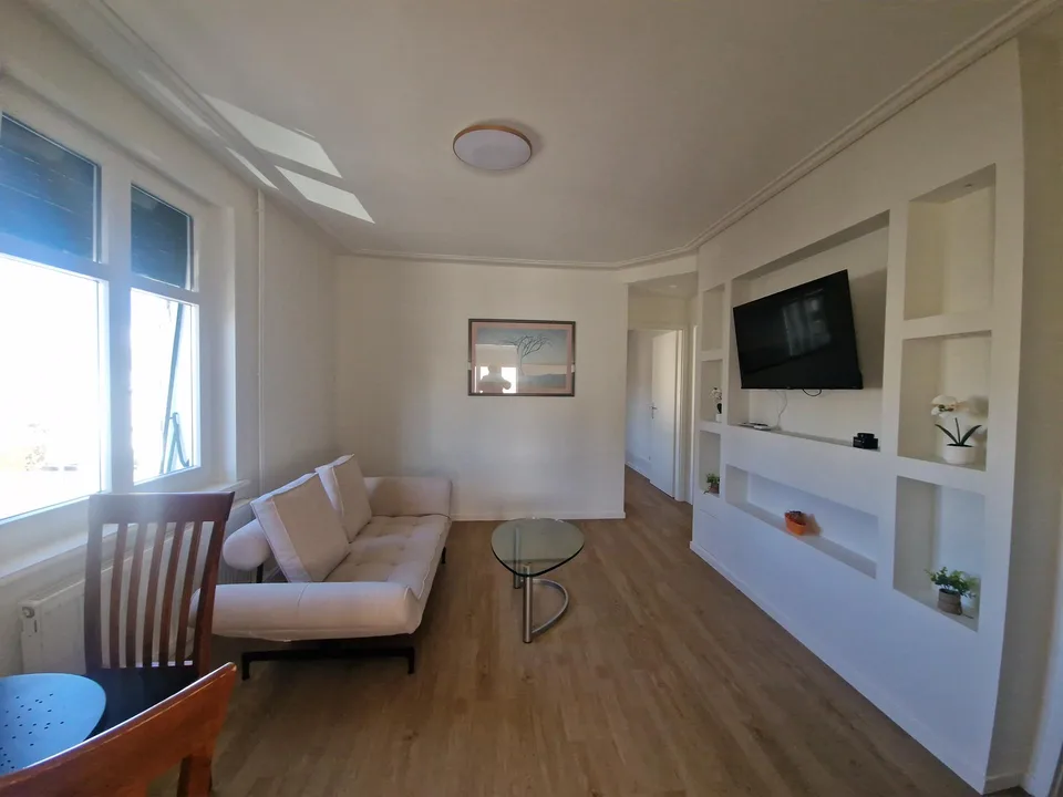 Möblierte 2.5-Zimmer-Wohnung in Reinach zu vermieten