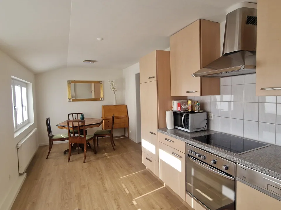 Möblierte 2.5-Zimmer-Wohnung in Reinach zu vermieten