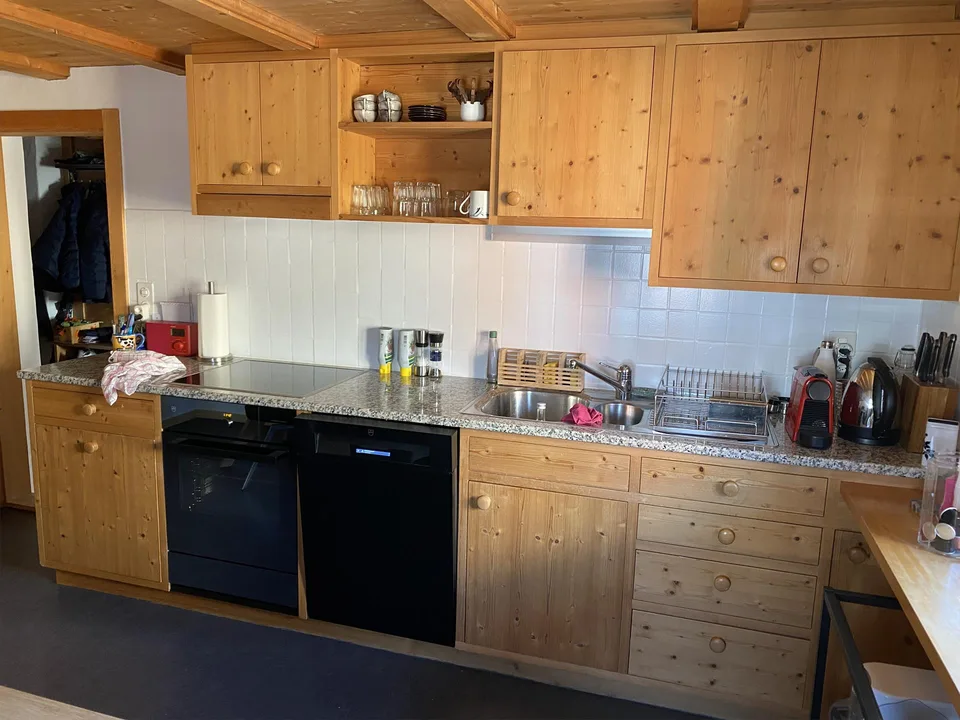 Renovierte Wohnung in 400 jährigem Bauernhaus am sonnigen Heinzenberg