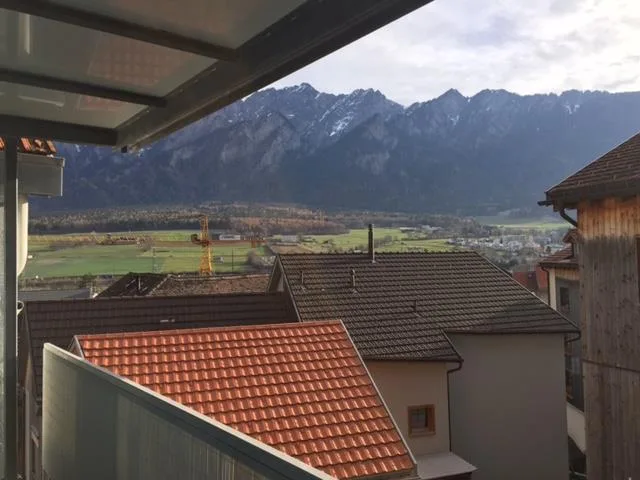 Neuwertige Wohnung an ruhiger Lage