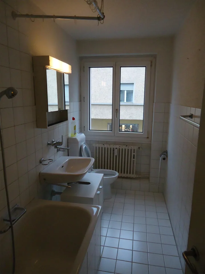 3-Zi Wohnung, 3.OG , günstig und zentral