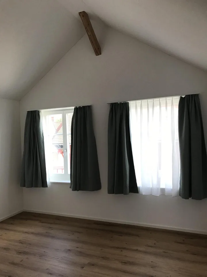 grosszügige 4,5 Zimmer Wohnung 124 m2