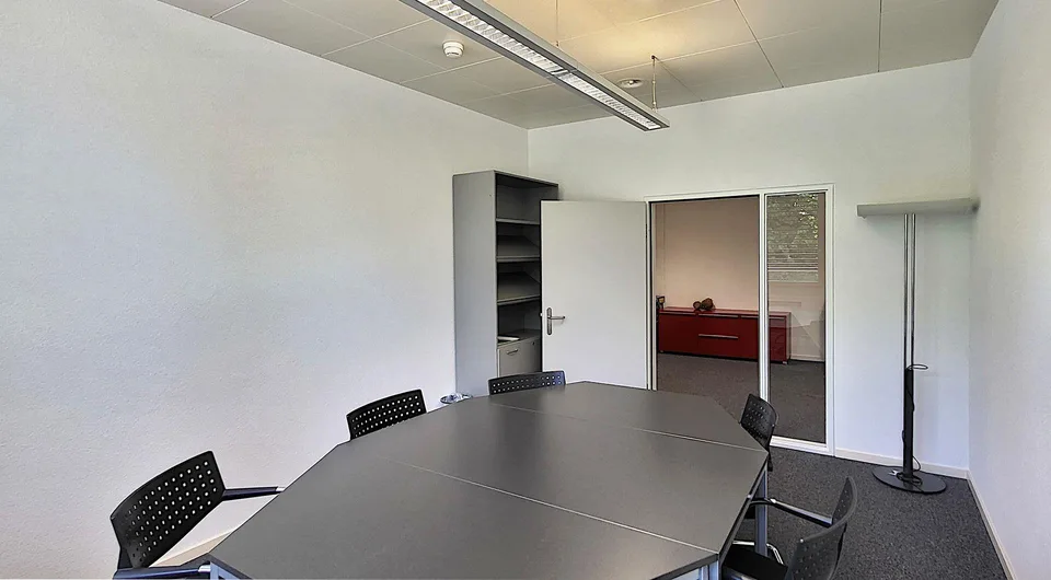 Voll ausgebaute Büroflächen im TechCenter Reinach! – Foto 11 von 13