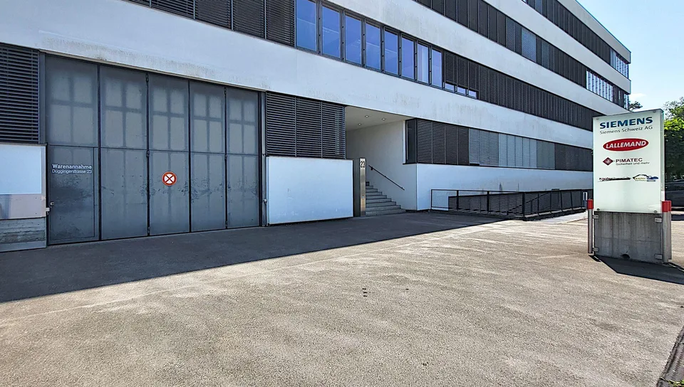 Befahrbare Gewerbeflächen im TechCenter Reinach! – Foto 12 von 13