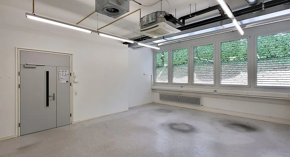 Befahrbare Gewerbeflächen im TechCenter Reinach! – Foto 7 von 13