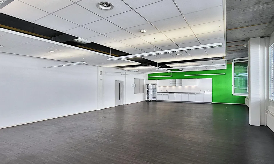 Voll ausgebaute Büroflächen im TechCenter Reinach! – Foto 11 von 12