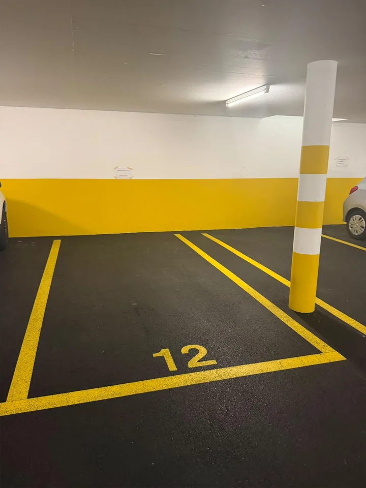 Affittiamo parcheggio in garage a Sementina