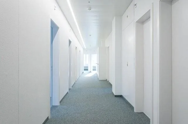 Ihr neuer Unternehmensstandort - hell, repräsentativ und klimatisiert