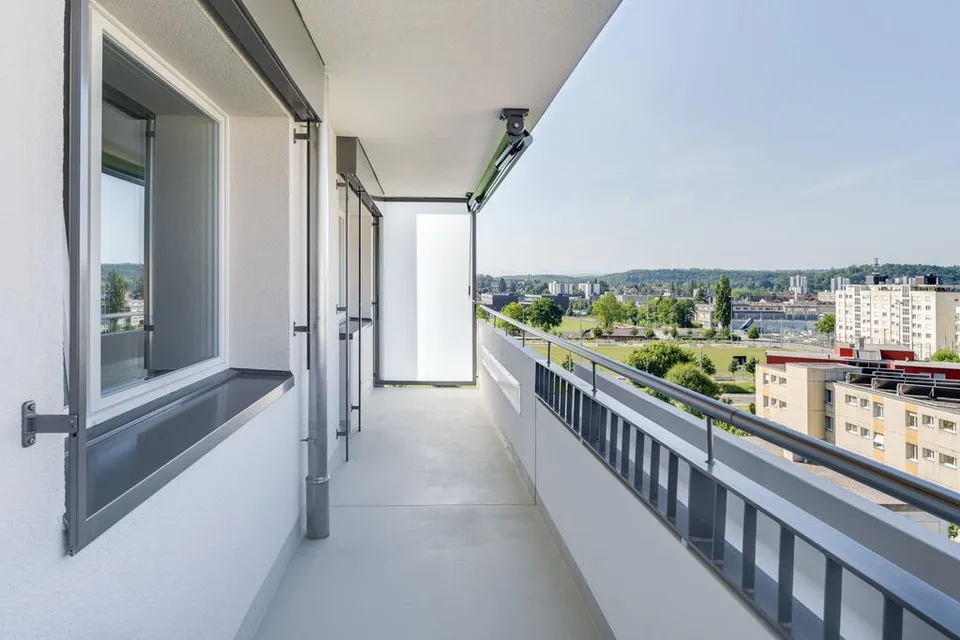 Moderne 1.5-Zimmerwohung im 2. Stock mit Balkon