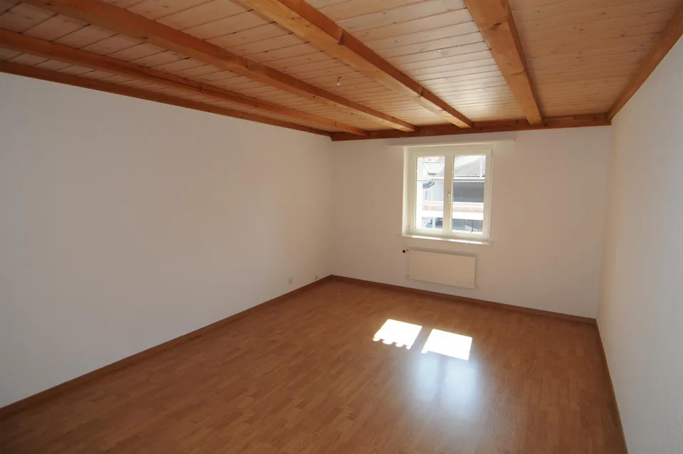Wunderschöne 5 Zimmerwohnung im Herzen von Lengnau