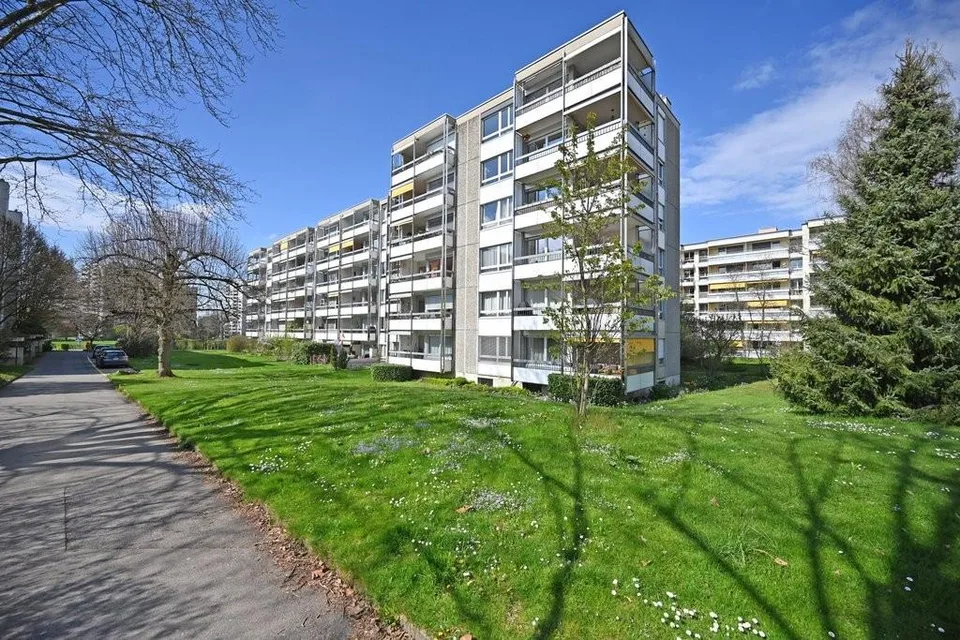 EINSTELLHALLENPLATZ IN GÜMLIGEN ZU VERMIETEN