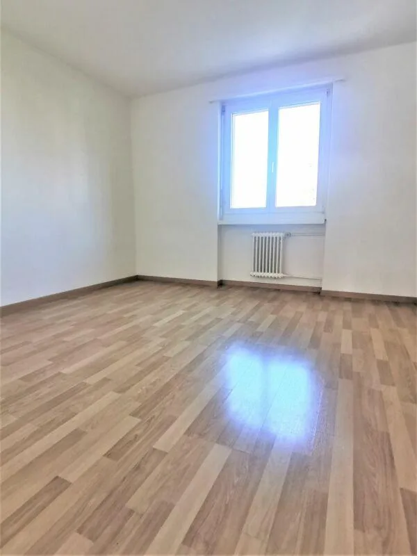 Schöne 3.5 Zimmer-Wohnung nähe Shopping Arena in St.Gallen – foto 11 di 12