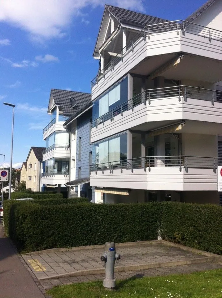 Exklusive 4.5-Zi-Maisonette-Dachwohnung, nahe S-Bahn