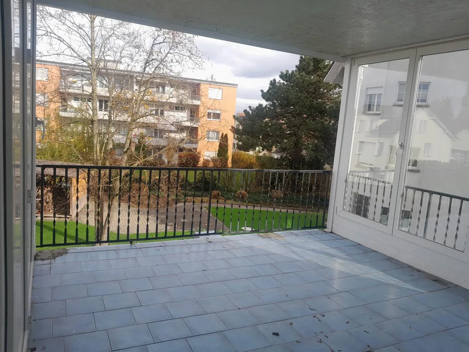 Helle 3 - Zimmerwohnung mit grosszügigem Balkon