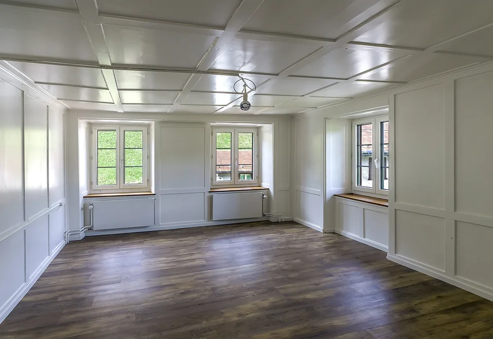 3 1/2 Zimmer-Wohnung mit Balkon