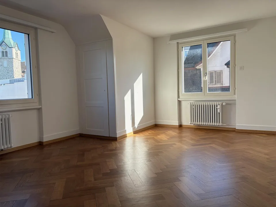 zentrale Wohnung mit zusätzlichem Zimmer