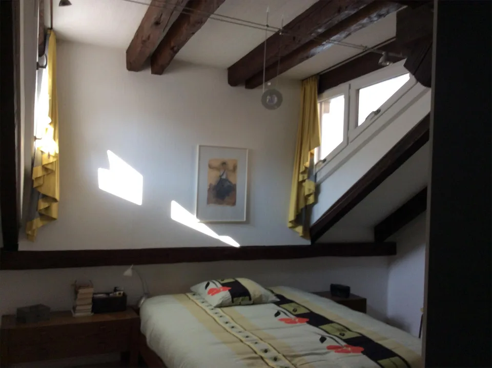 Sehr helle Dachwohnung mit schöner Terrasse und grossem Balkon