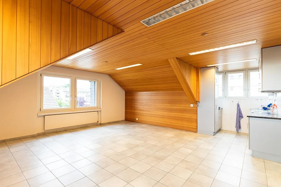 Befristet - Büro/Atelier an der Schaffhauserstrasse 121 in Glattbrugg