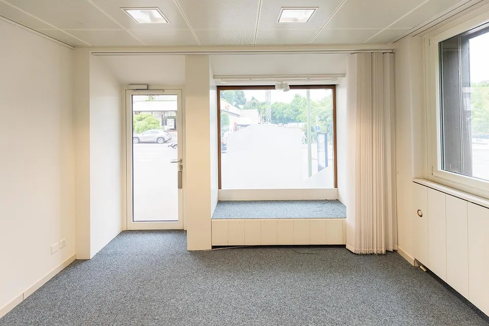 Befristet - Büro/Atelier an der Schaffhauserstrasse 121 in Glattbrugg