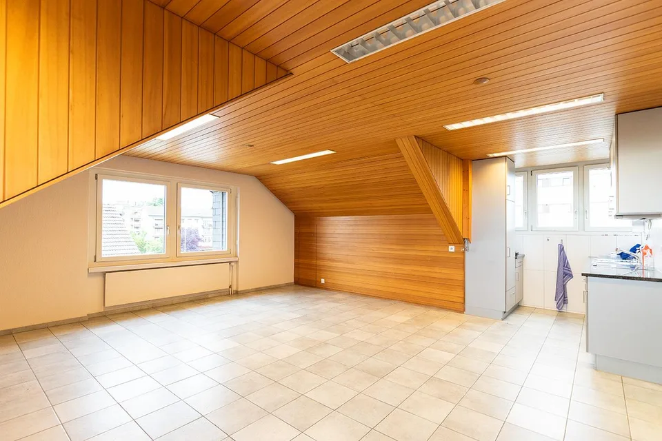 Befristet - Büro/Atelier an der Schaffhauserstrasse 121 in Glattbrugg