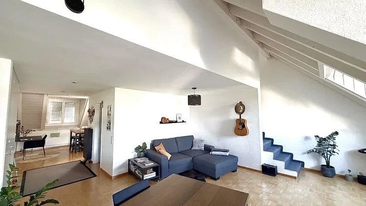 2½ ZIMMER-MAISONETTEWOHNUNG IN WATT (ZH), MÖBLIERT, TEMPORÄR