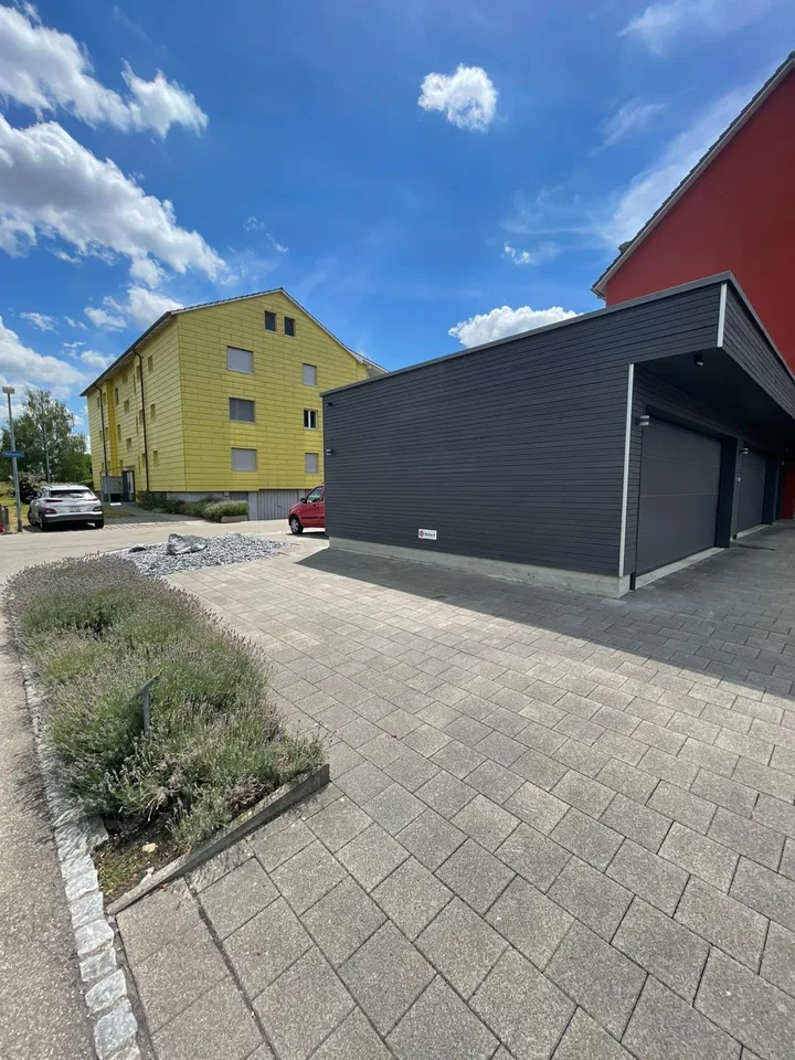 Aussenparkplatz zu vermieten