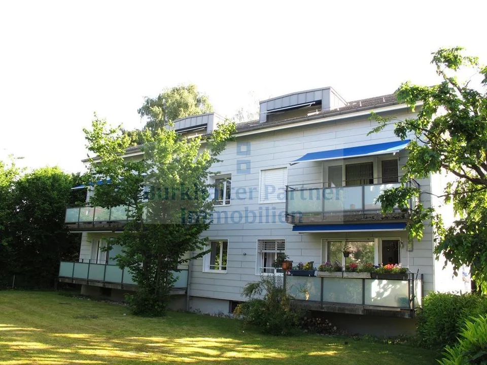 Parkmöglichkeiten in Gümligen an der Füllerichstrasse 15