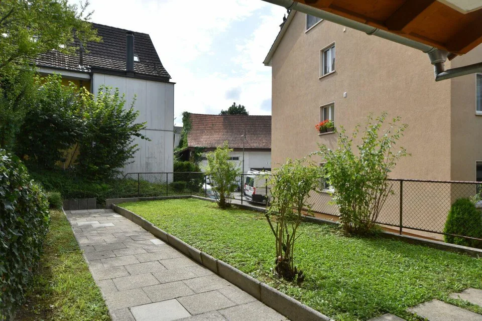 Helle, grosszügige 4.5-Zimmer Maisonette-Wohnung