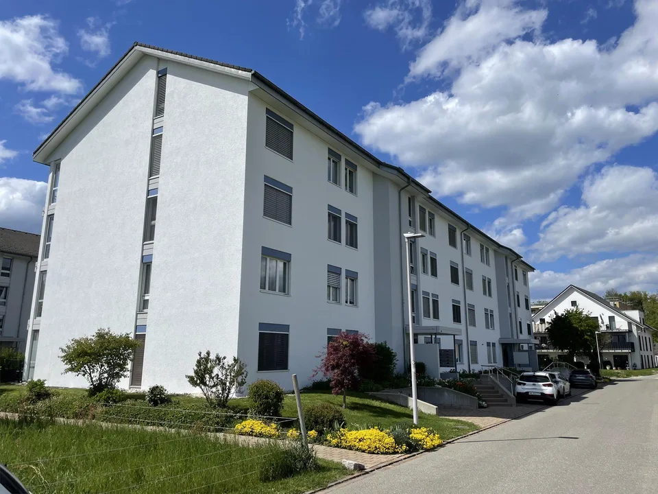 Spacious 5.5-room maisonette apartment in Leuggern – available immediately! – photo 12 of 14