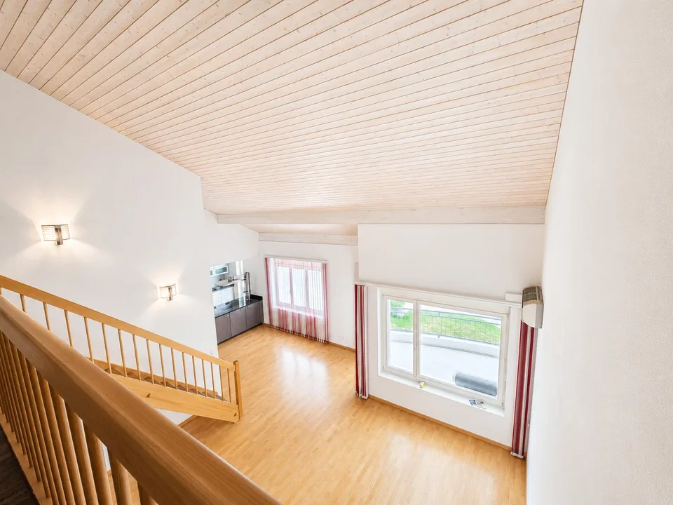 Moderne 5.5-Zimmer-Maisonettewohnung mit Galerie in Gippingen AG