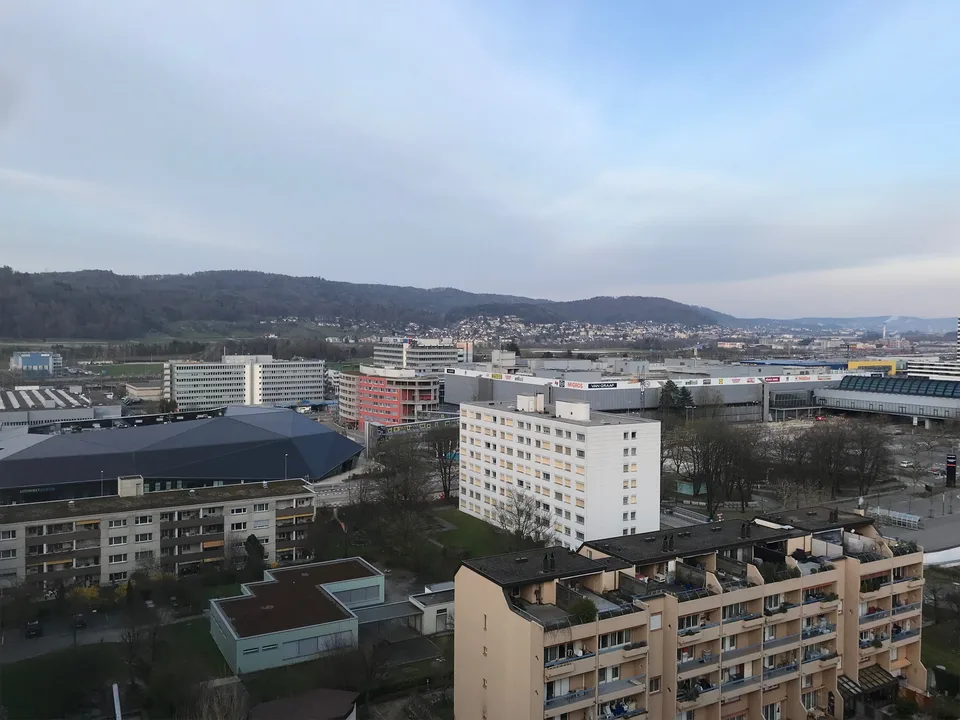 Grosse 3.5 Zimmer Luxus-Maisonnette Wohnung mit fantastischer Aussicht