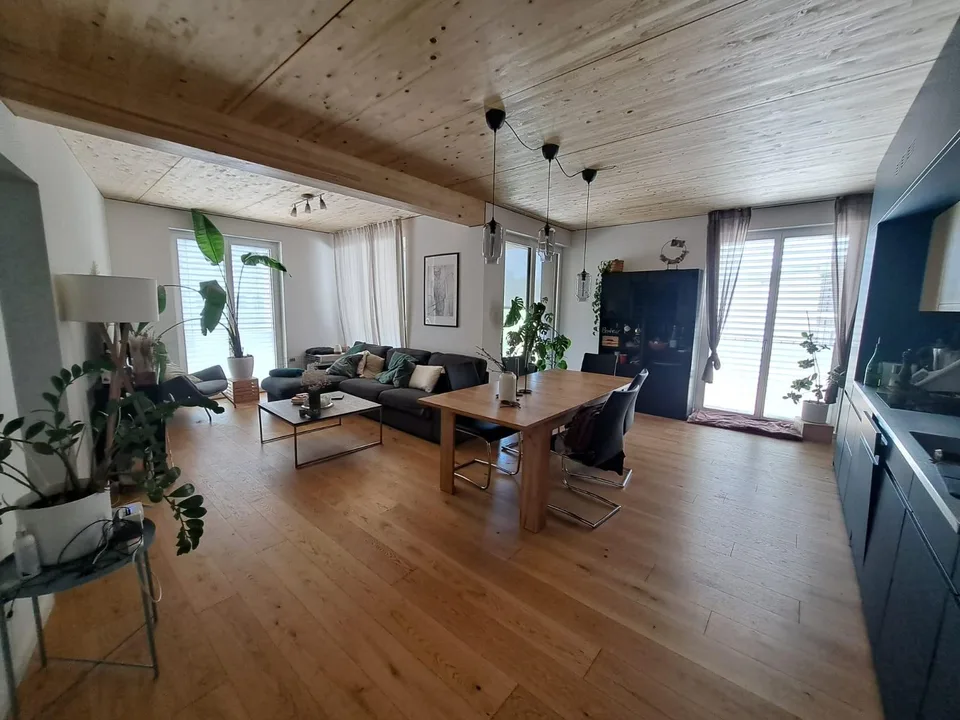 Moderne 3.5 Zimmerwohnung im 1. Obergeschoss im Herzen von Wettingen